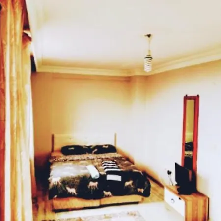Ahmet Teacher Hotel,6 Minutes From The Airport *