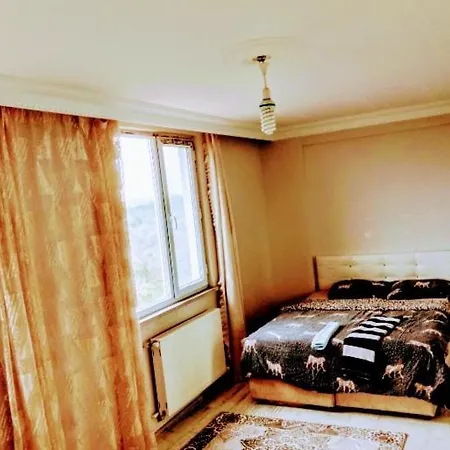 Ahmet Teacher Hotel,6 Minutes From The Airport