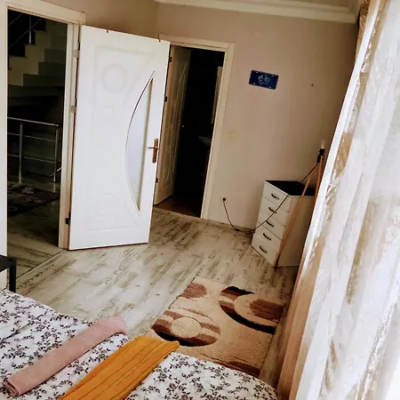 Lodge Ahmet Teacher Hotel,6 Minutes From The Airport