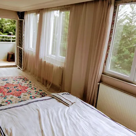 Ahmet Teacher Hotel,6 Minutes From The Airport * Arnavutkoy