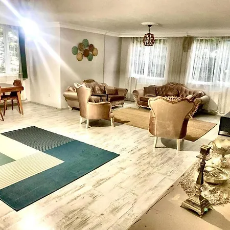 Ahmet Teacher's Is 6 Minutes From Istanbul Airport