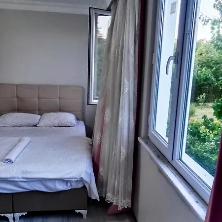 Ahmet Teacher's Is 6 Minutes From Istanbul Airport Arnavutkoy