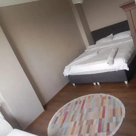 Lodge Ahmet Teacher's Is 6 Minutes From Istanbul Airport