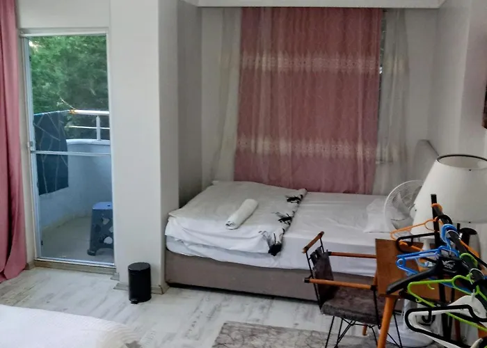 Ahmet Teacher's Is 6 Minutes From Istanbul Airport Domek letniskowy *